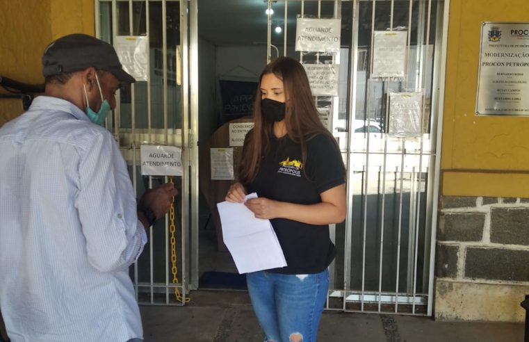 Procon Petrópolis retoma atendimentos na sede e fiscaliza bancos