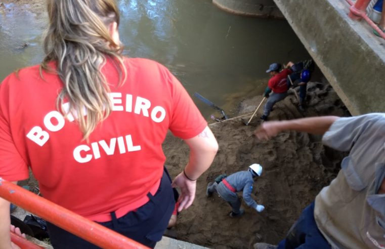 Buscas por desaparecidos continuam em Petrópolis