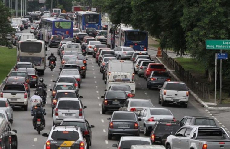 Motoristas de SP devem renovar CNH até abril