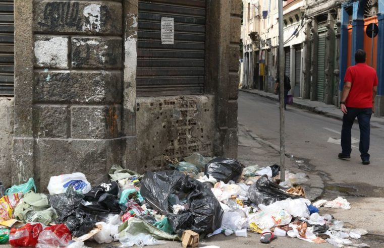 Greve dos garis do Rio de Janeiro entra no quarto dia