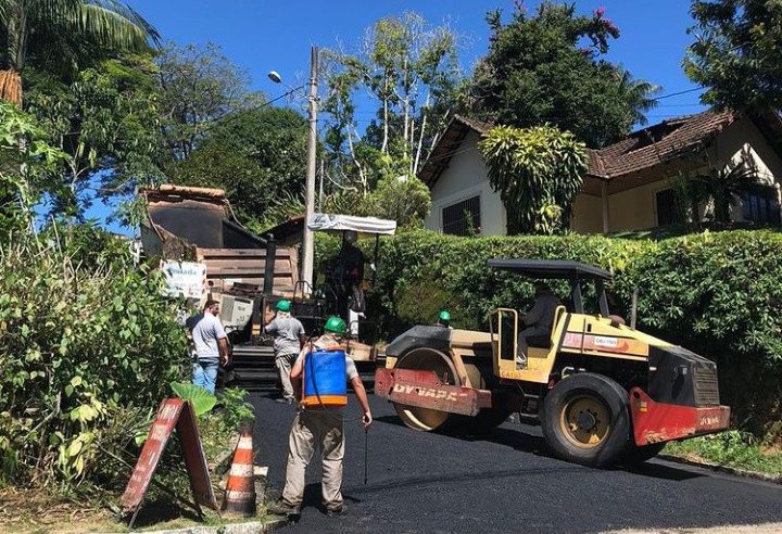 Asfaltamento da Estrada Lumiar – São Pedro da Serra entra em fase de conclusão