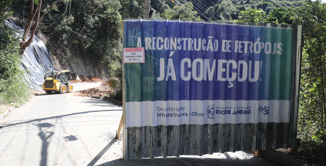 Governador Cláudio Castro vistoria obras emergenciais em Petrópolis