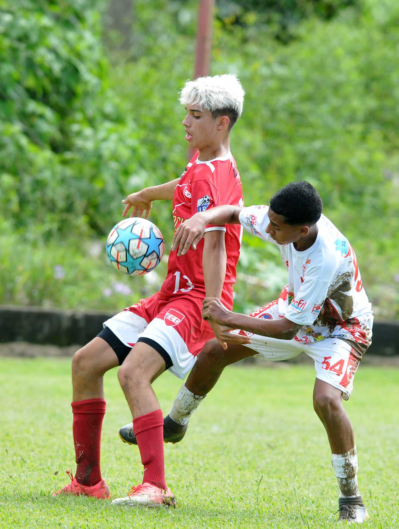 Futebol de campo nas categorias de base começa em maio em Petrópolis