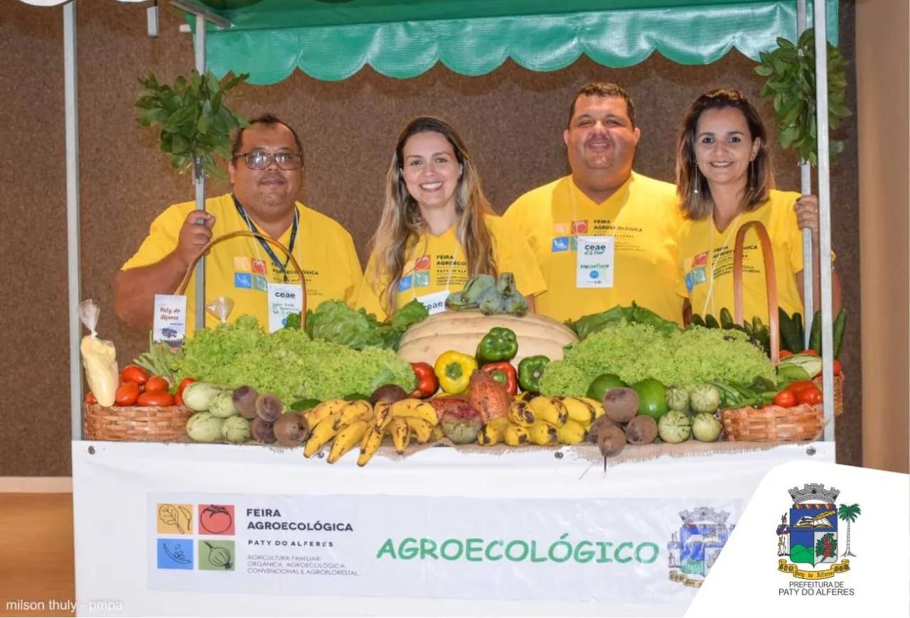 Paty do Alferes participa de reunião do Conselho Estadual de Alimentação Escolar em Vassouras