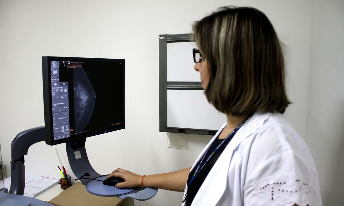 Centro de Saúde disponibiliza vagas para realizar exame de mamografia por livre demanda