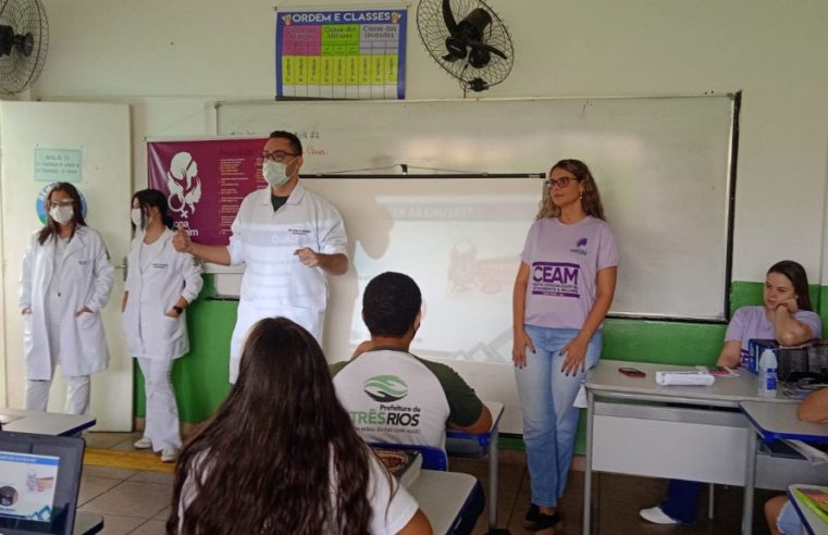 CEAM aborda a gravidez na adolescência em encontro nas escolas de Três Rios