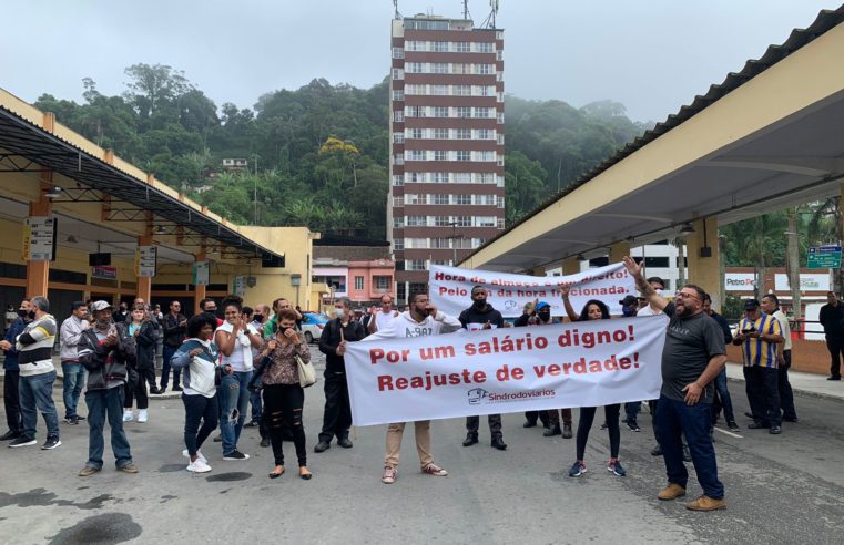 Segundo dia sem ônibus: greve dos rodoviários segue nesta quinta-feira