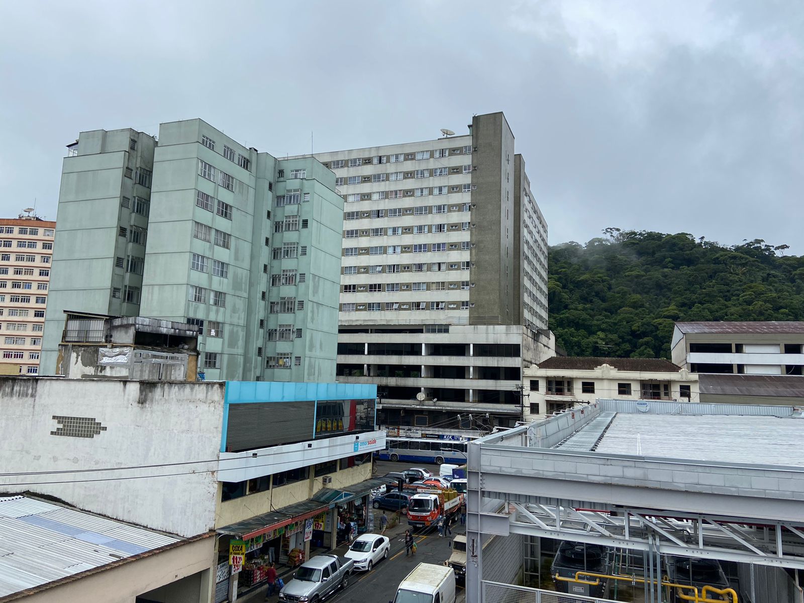 Núcleos de chuva se afastam do município, mas a previsão de instabilidade no tempo se mantém para esta quinta-feira (14)