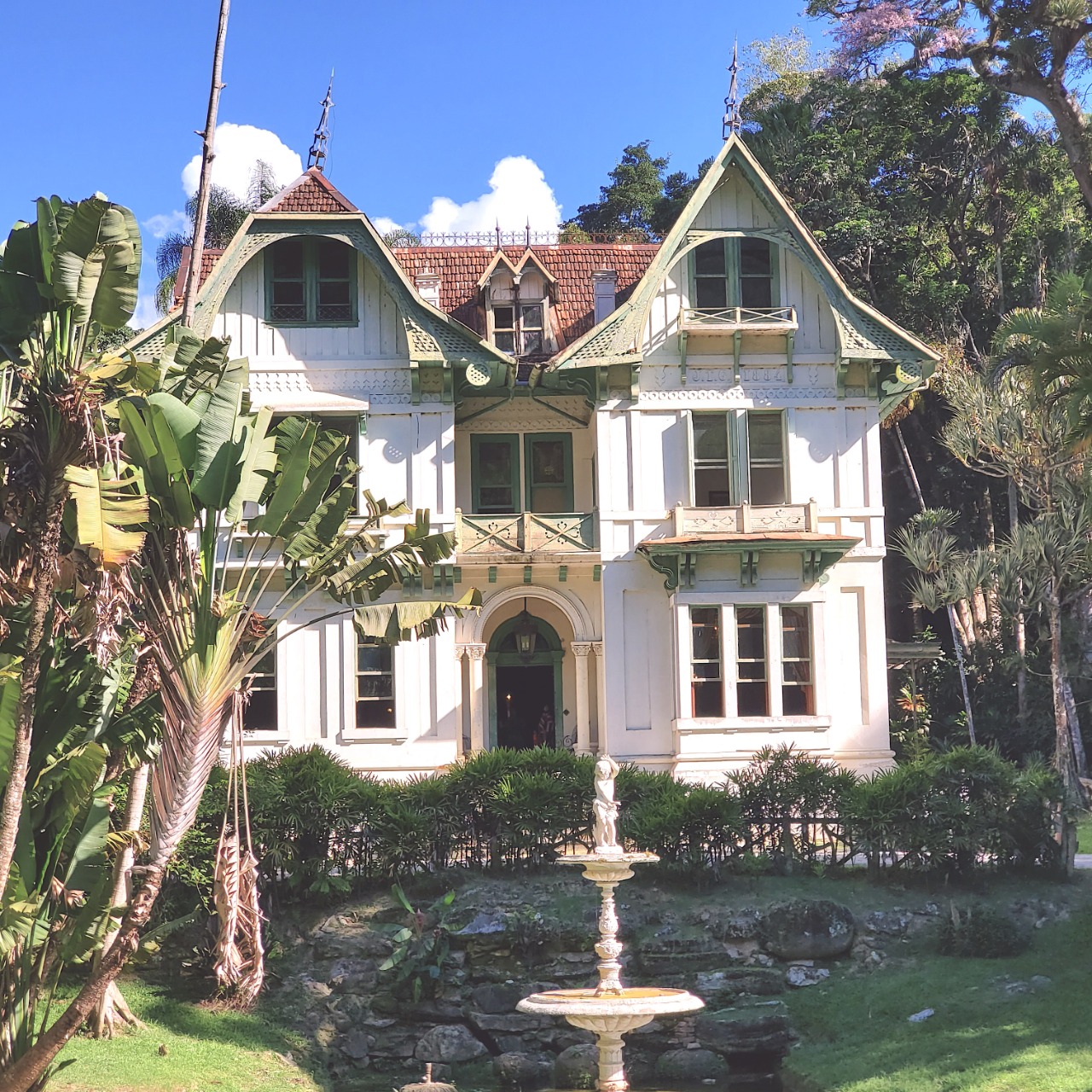Casa de Petrópolis recebe lançamento dos livros ‘Os Magadaes’ e ‘Matrioska de Chita’, na primeira edição do Encontro das Palavras