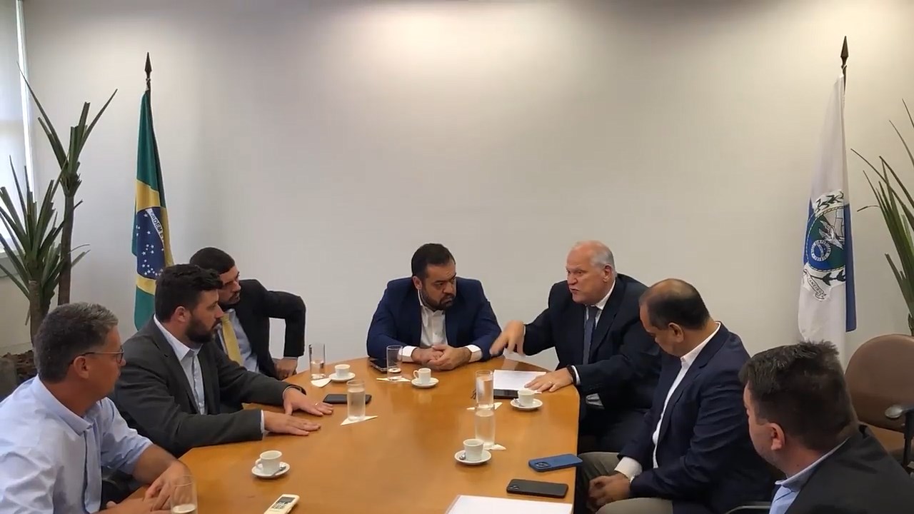 Aluguel social é tema de reunião realizada no Palácio Guanabara