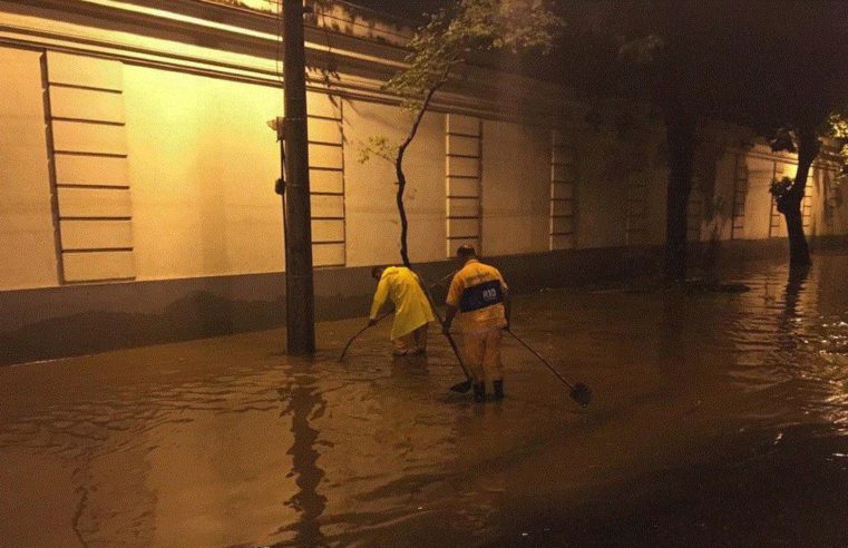 Rio de Janeiro segue em estado de alerta por causa das chuvas