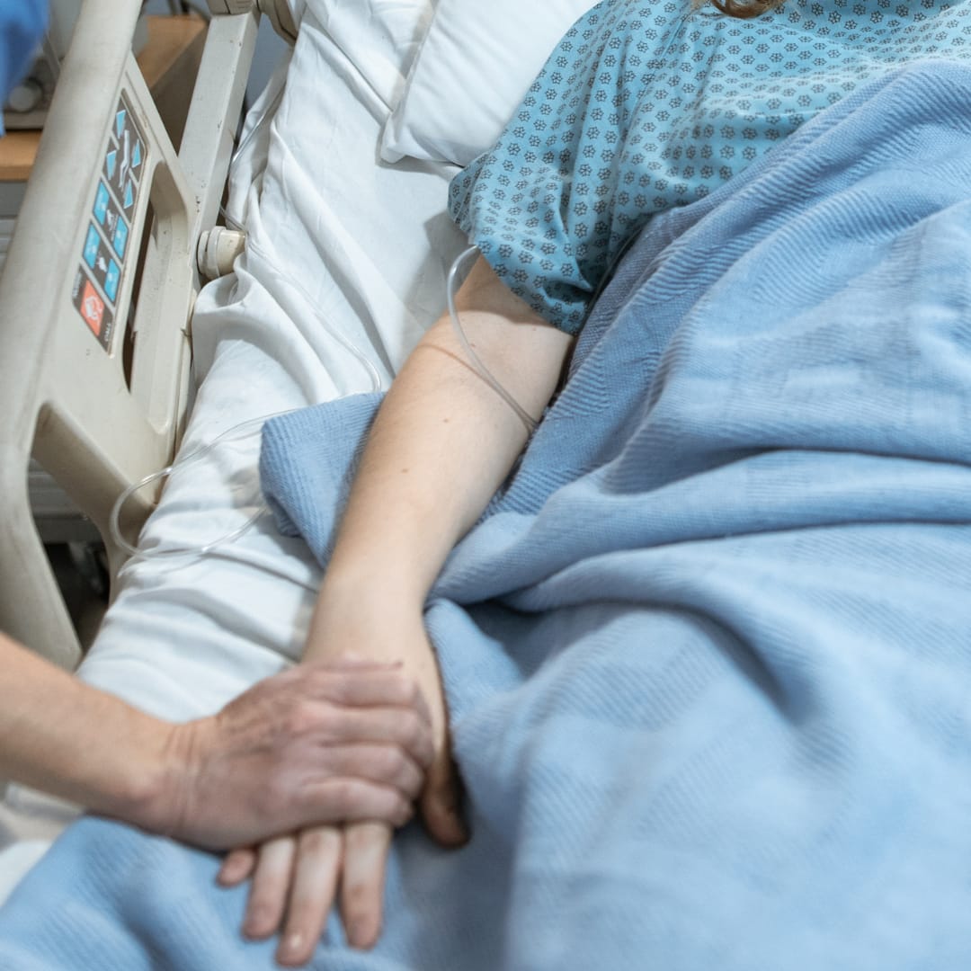Familiares já podem visitar pacientes internados no HAC e Upas a partir deste sábado