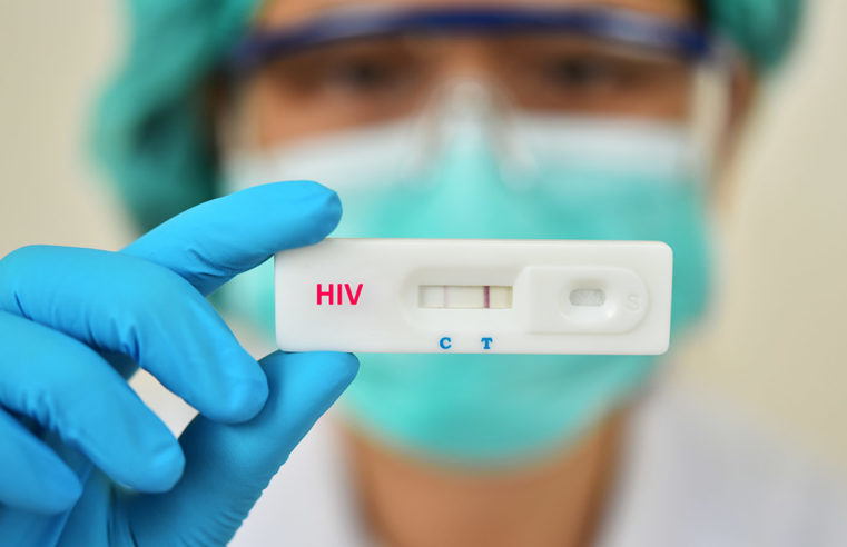 Testagem rápida para HIV e sífilis comemora o dia internacional do diagnóstico precoce do HIV em Nova Friburgo