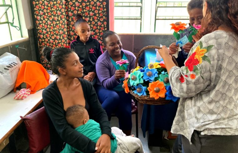 CRAS Fischer realiza atividade em comemoração ao Dia das Mães