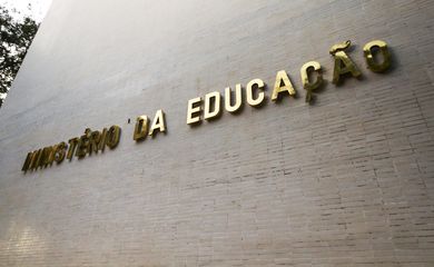 Ministério da Educação apresenta aplicativos para auxiliar estudantes