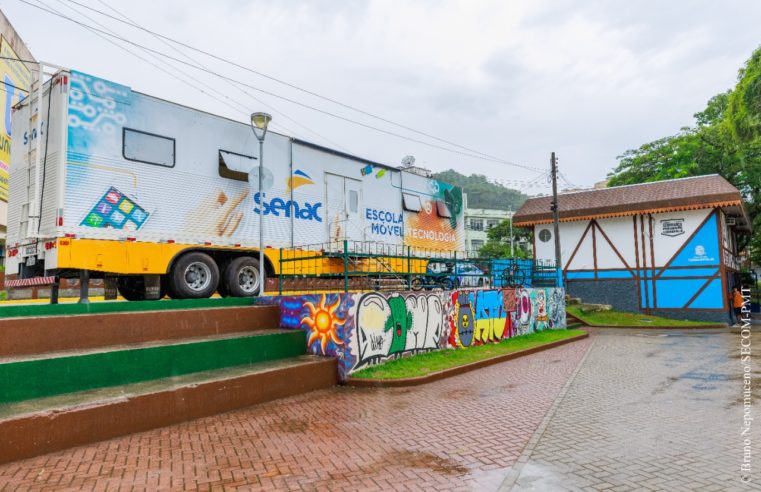 Escola Móvel de Tecnologia do Senac segue com inscrições abertas para diversos cursos gratuitos em Teresópolis