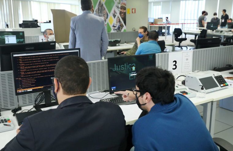 TSE encerra fase de testes das urnas eletrônicas