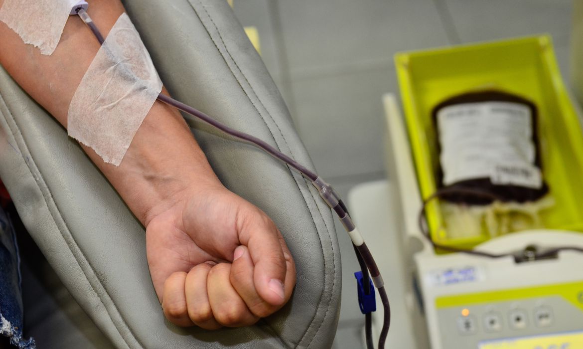 Universidade realiza campanha de doação de sangue em Nova Friburgo