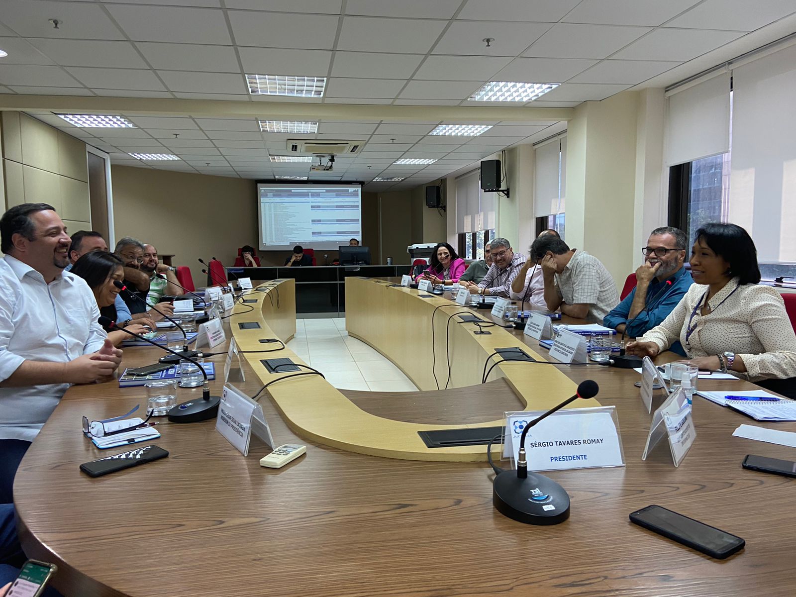 Teresópolis participa de projeto da Jucerja que visa melhorar o ambiente de negócios