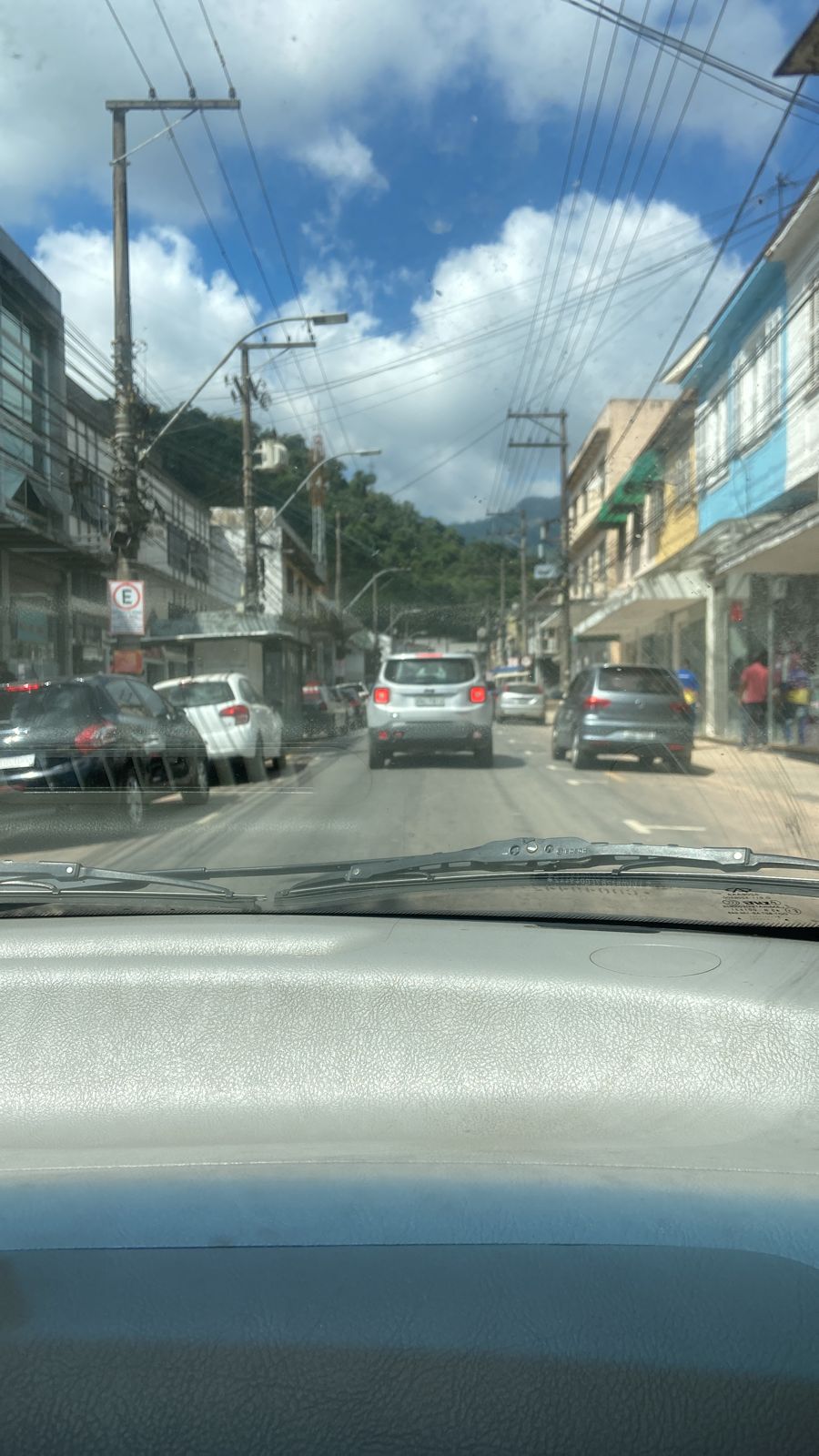 Saiba como está a situação de algumas ruas de Petrópolis nesta terça-feira (03)