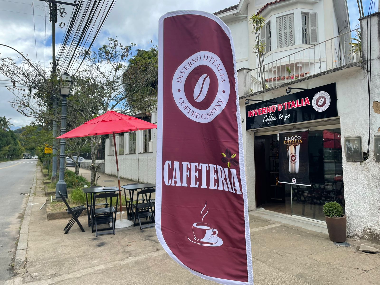 Cafeteria Inverno D’itália, atingida duas vezes pelas fortes chuvas, reinaugura em novo endereço em Petrópolis