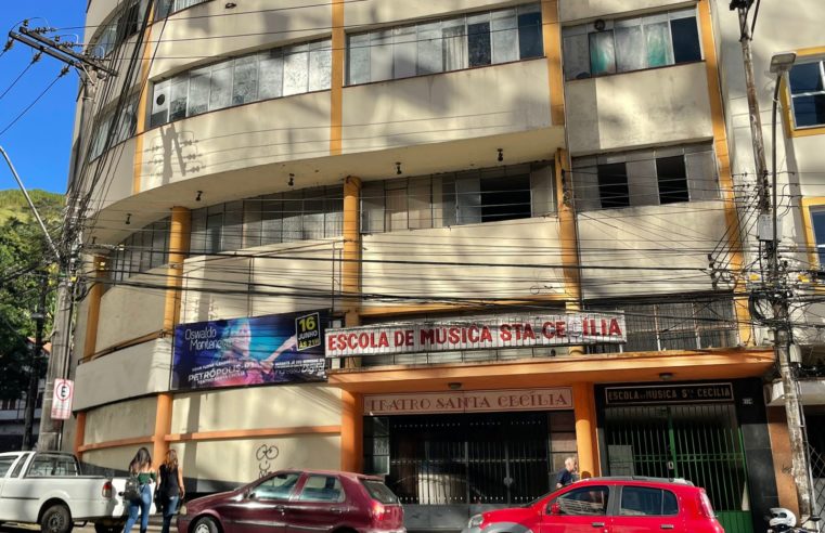Escola de Música Santa Cecília fecha parceria com a Editora Vozes