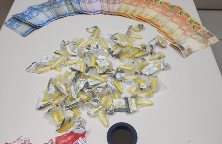 Dois homens e um menor são flagrados com drogas no São Sebastião