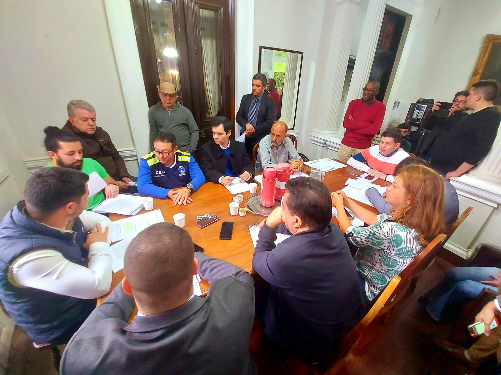 Comissão Especial da Câmara Municipal ouve secretários em apuração sobre as chuvas