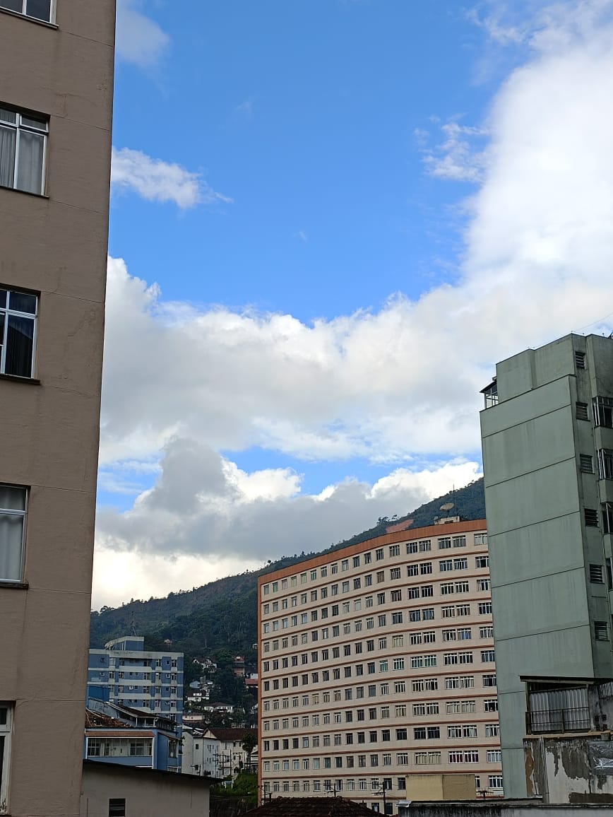 Previsão de chuva fraca a moderada se mantém para esta terça-feira (17)