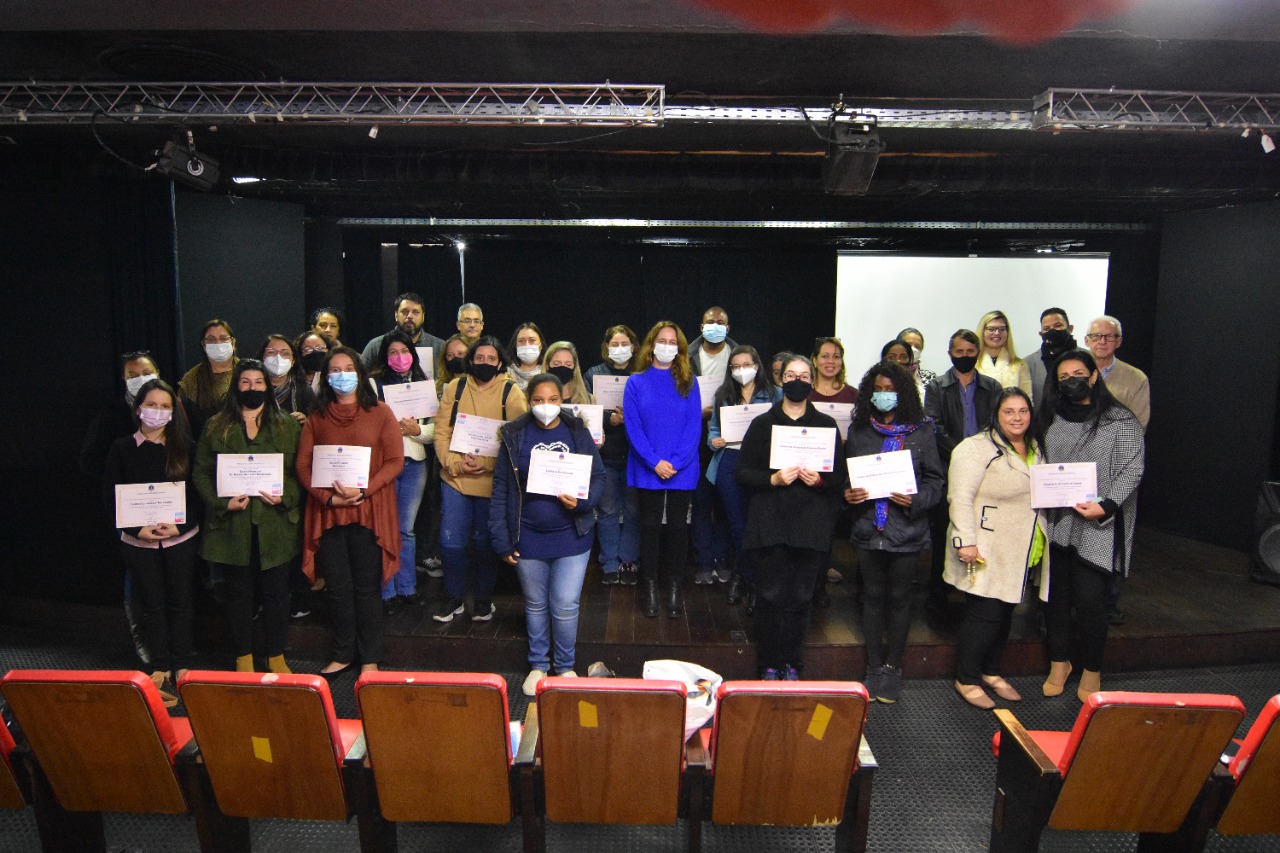 CMDCA homenageia escolas da rede municipal que serviram de abrigamento e instituições que assistiram às famílias vítimas das chuvas