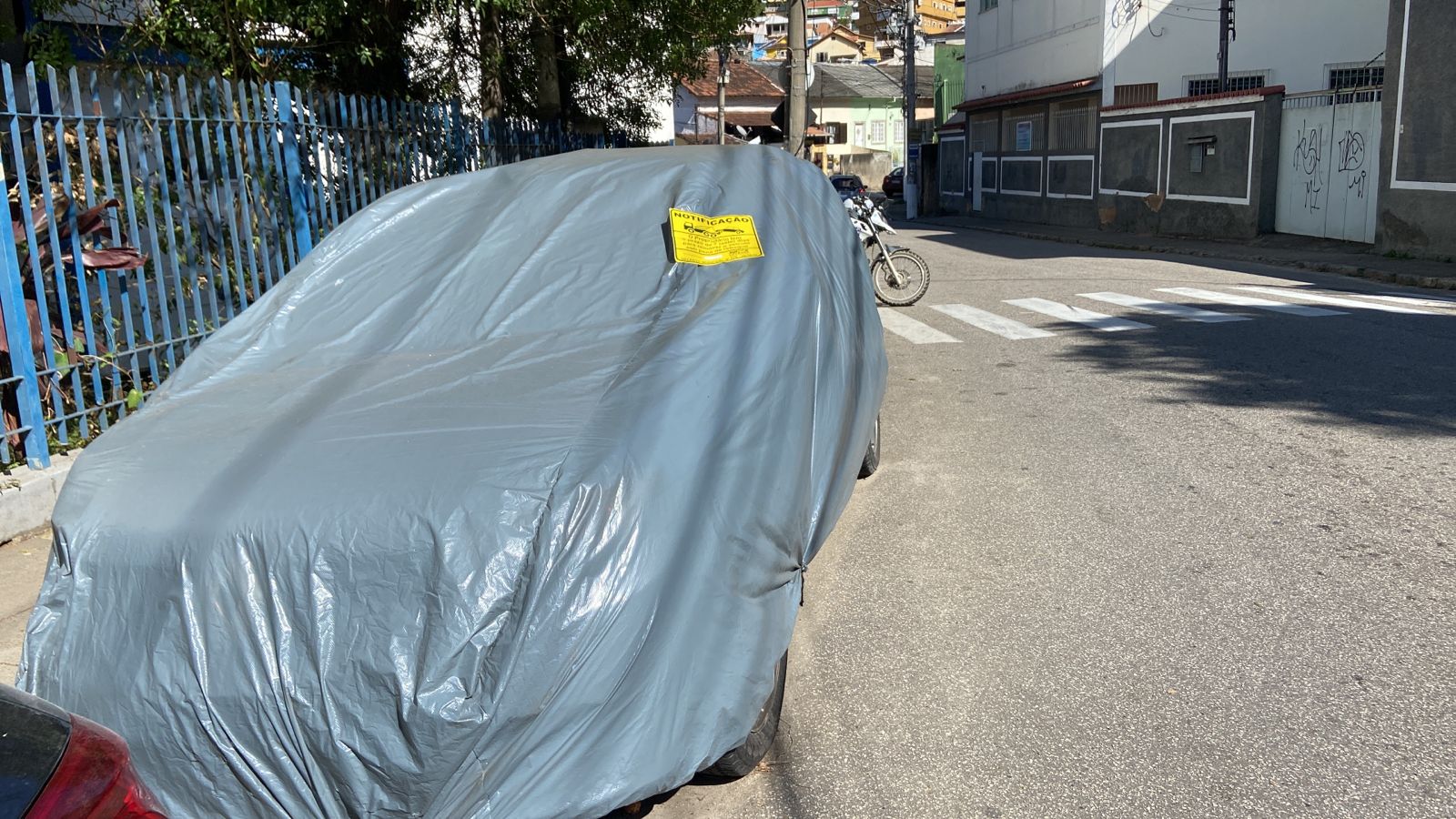 CPTrans autua 500 veículos por estacionamento irregular em maio