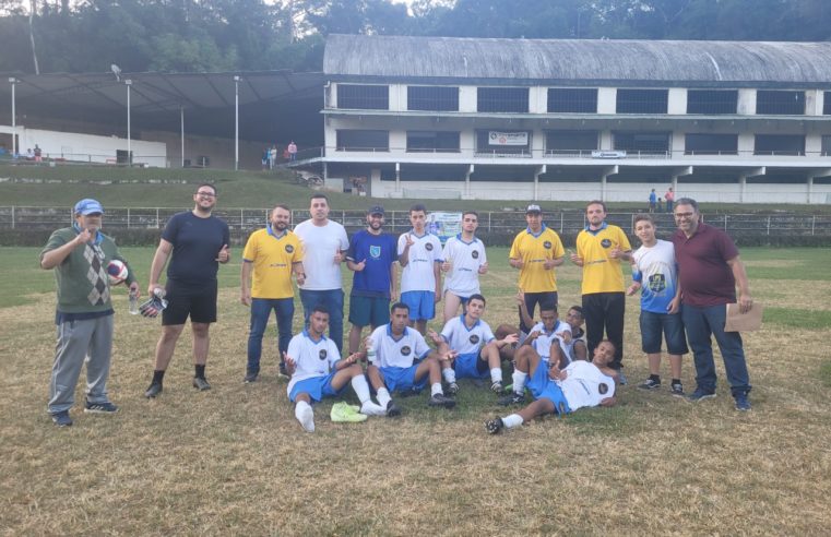 Seleção petropolitana vence time de São José do Vale do Rio Preto por 2 a 1