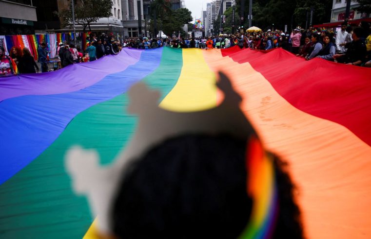 Depois de dois anos Parada do Orgulho LGBT+ de SP volta à Paulista