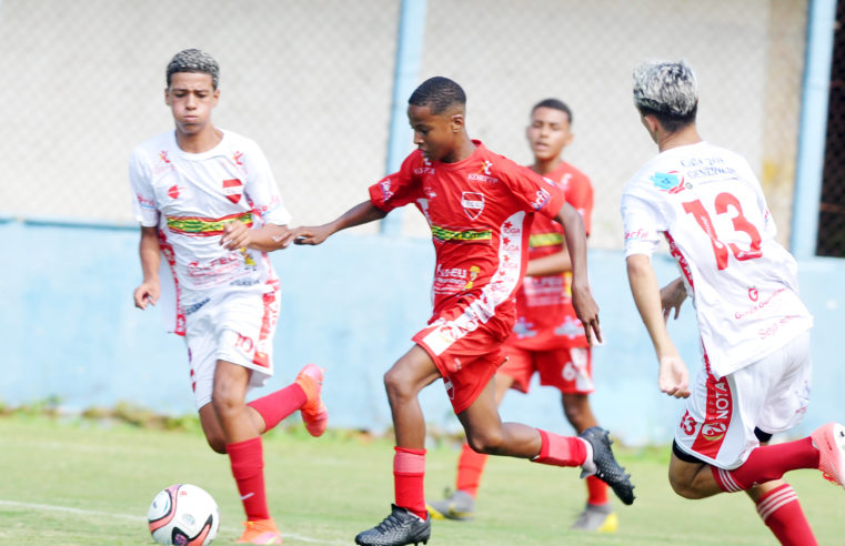 Campeonato municipal de futebol de campo nas categorias de base começa nesta quinta-feira (16) em Petrópolis; confira os jogos e horários