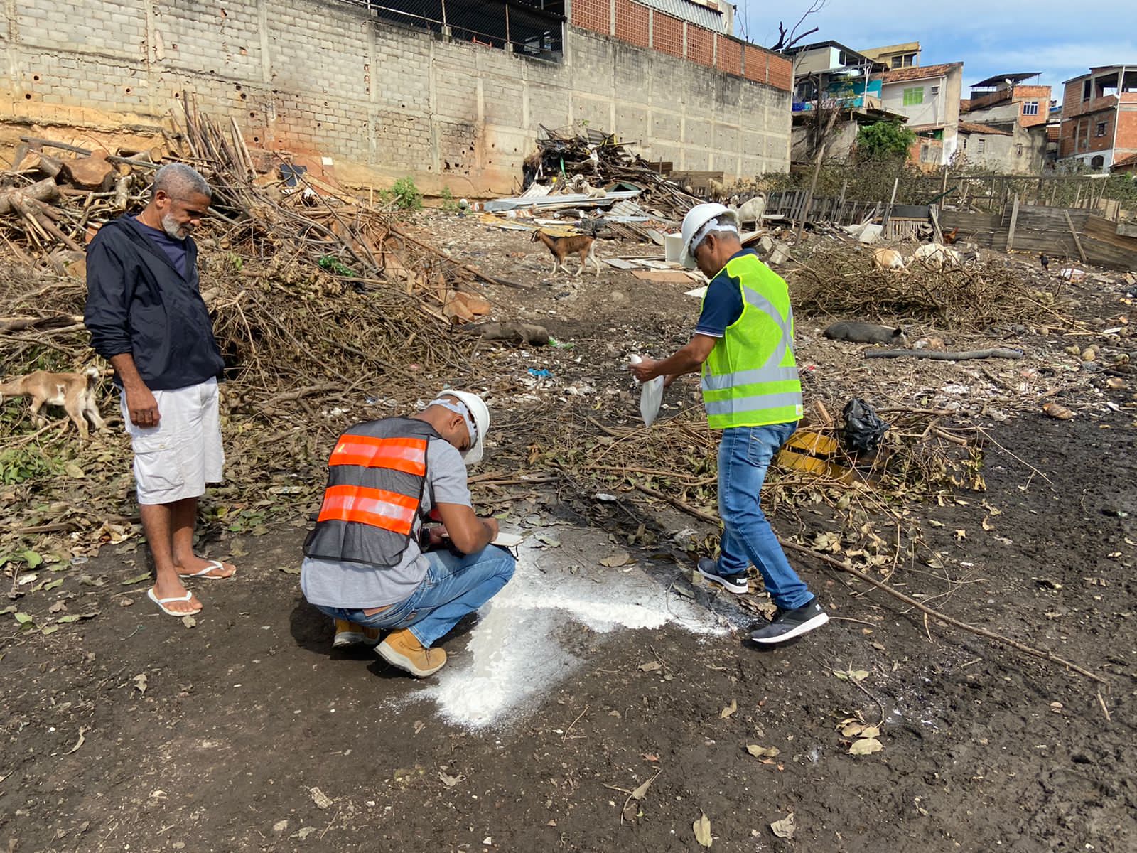 Cidade Integrada: Seinfra faz topografia e sondagem no canal do Rio Salgado para construção de 120 unidades habitacionais no Jacarezinho
