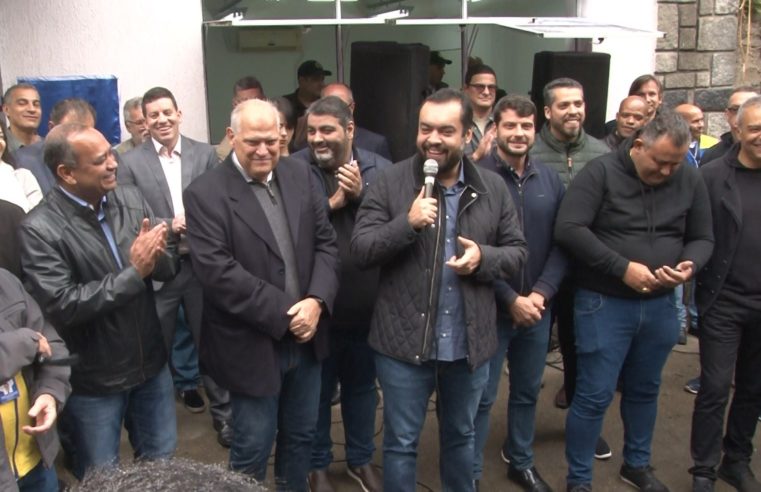 Claudio Castro visita Petrópolis e anuncia Projeto Bairro Presente