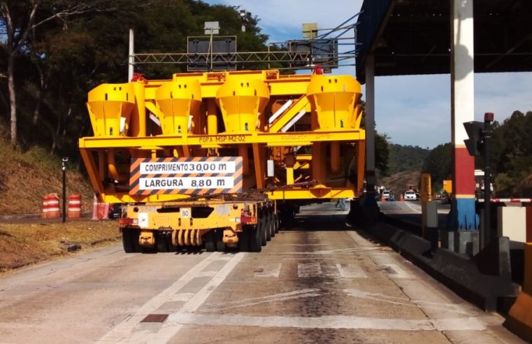 Carreta de grande porte retomará viagem hoje (07), na pista sentido Rio em direção a Itaguaí