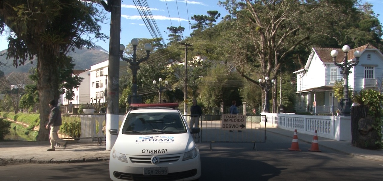 Ruas de Petrópolis estão interditadas devido ao feriado de Corpus Christi