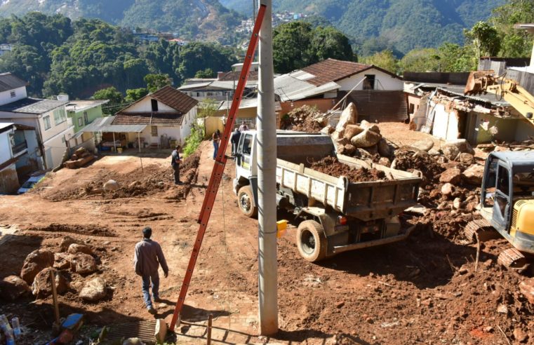 Obras de recuperação e restabelecimento viário nas localidades do Vila Felipe têm continuidade