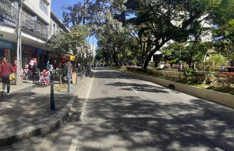 Escolas e postos de saúde permanecem fechados nesta sexta-feira (17)