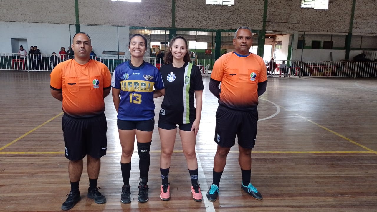 Teve início no fim de semana, em Petrópolis, Campeonato de Handebol