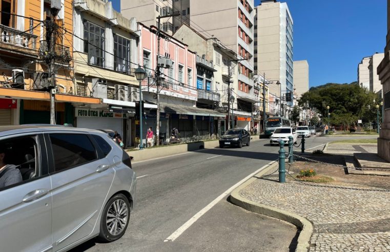 Saiba quais vias estão interditadas em Petrópolis nesta segunda-feira (04)