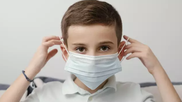 Máscaras voltam a ser obrigatórias em escolas públicas e privadas do município
