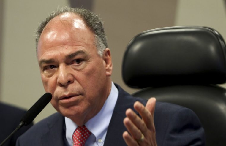 Relatório que fixa limite ao ICMS de combustíveis é lido no Senado