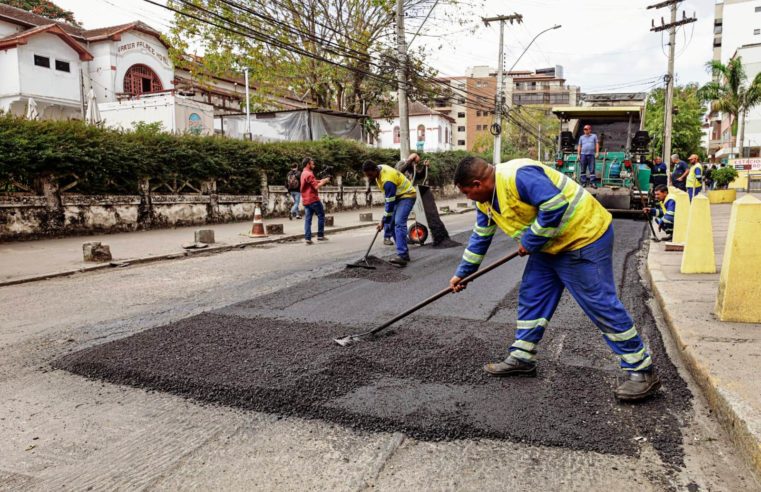 Asfalto Presente: acesso à Tijuca é feito por rotas alternativas&nbsp;para aplicação de asfalto na Rua Prefeito Sebastião Teixeira