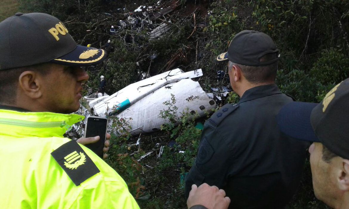 CPI do acidente da Chapecoense aprova relatório final 