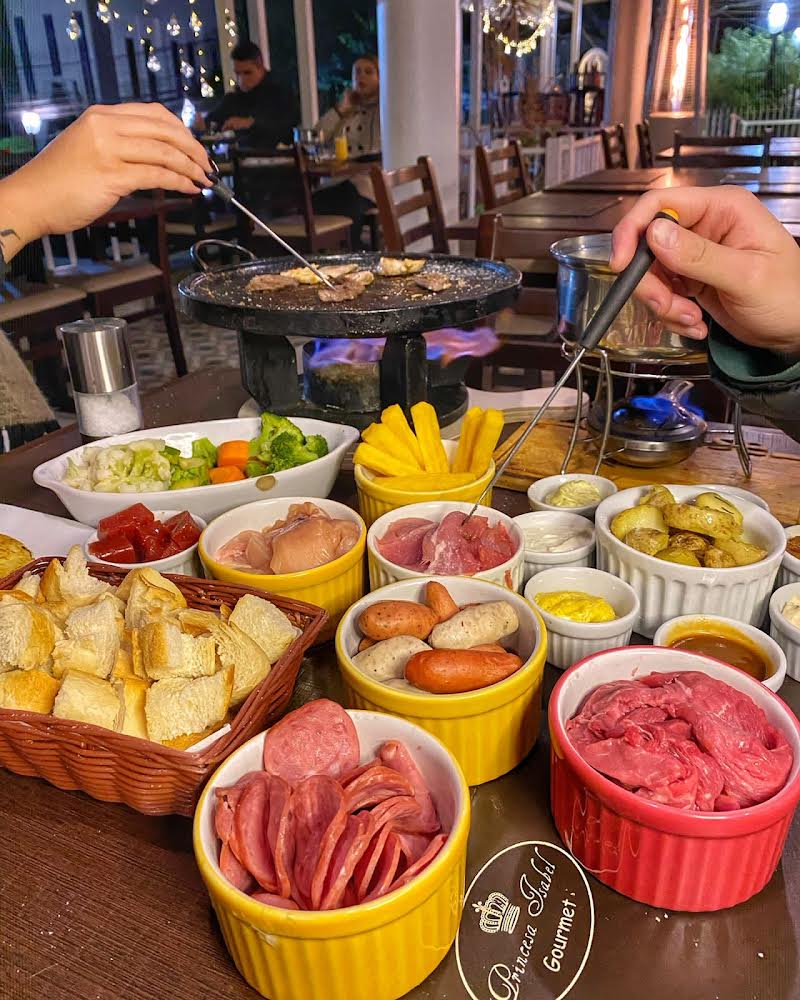 Festiva de Fondue entra na última semana movimentando o turismo em Petrópolis