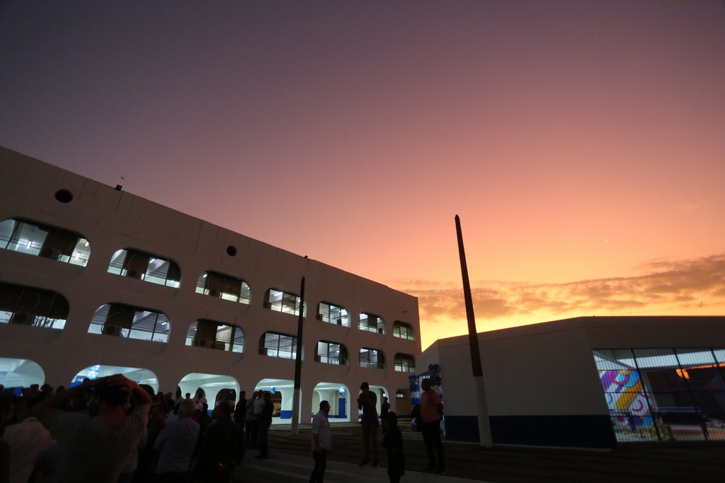 Governo do Estado ianugura primeiro Ciep modernizado do Projeto E-Tec em Duque de Caxias