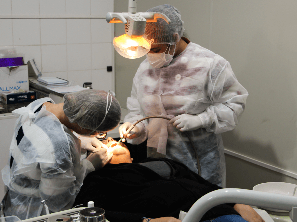 Centro Especializado de Reabilitação inicia campanha “Cuide do seu Sorriso”