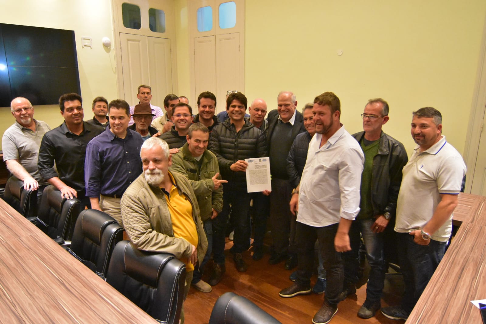 Prefeitura de Petrópolis firma parceria e traz aplicativo Táxi.Rio.Cidades para o município